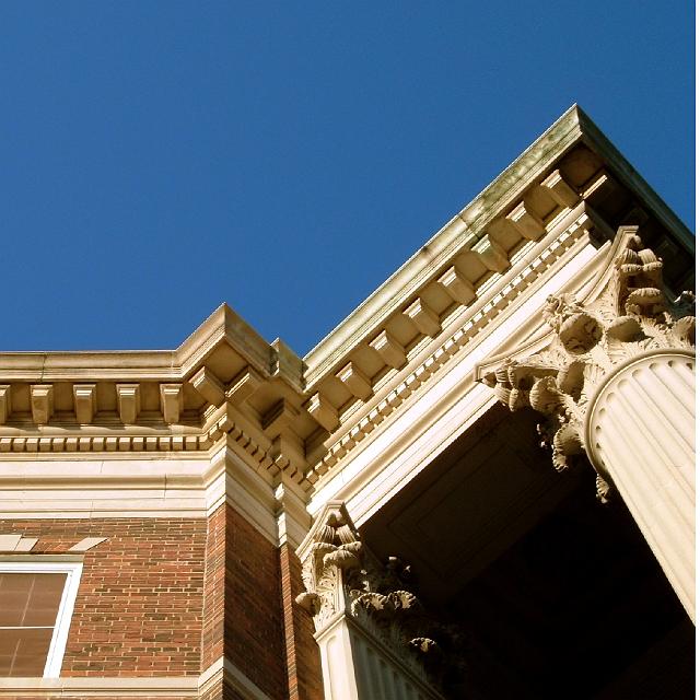 06046 Dallas Hall 